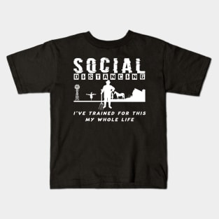 Funny Farmer Social Distancing Quarantine joke present Kids T-Shirt